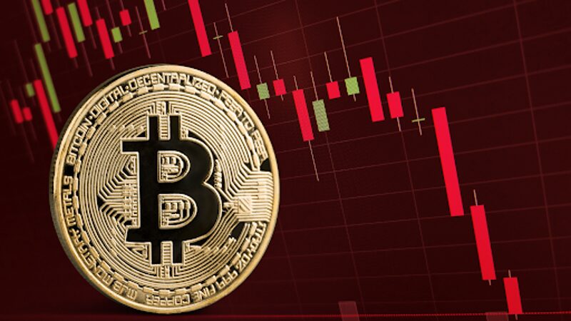 Předpověď JPMorgan o propadu bitcoinu na 42 tisíc dolarů po snížení na polovinu